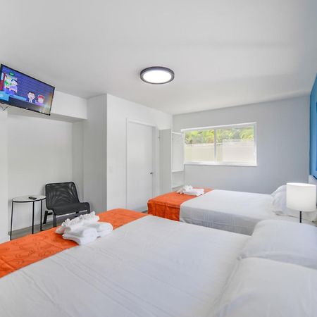 Radiant Unit With Parking And Pool - M26 Apartment Hollywood Bagian luar foto
